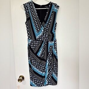🎉4/30$🎉 Le Château Geometric Print Wrap Dress - Size M